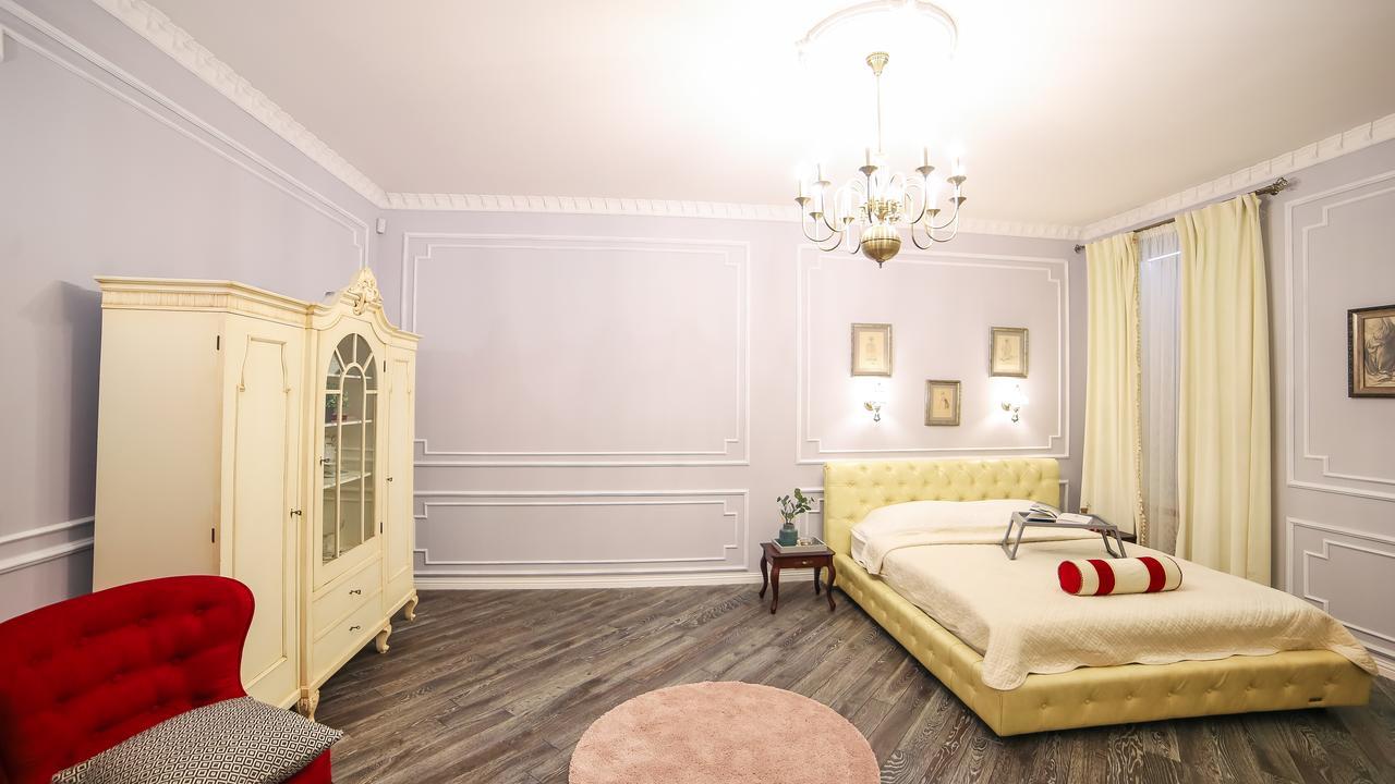 Franco Luxury Lägenhet Lviv Exteriör bild
